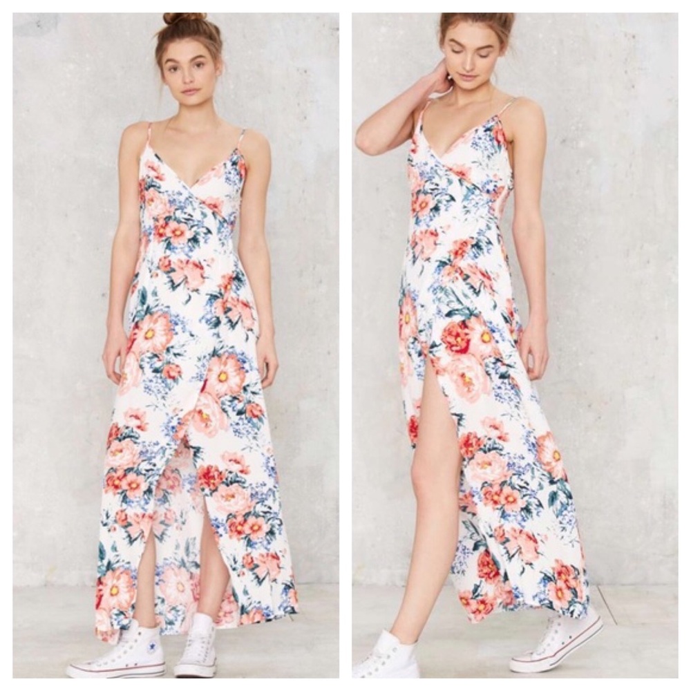 Floral MINKPINK Spaghetti Strap Maxi Dress With Slit, Size Medium